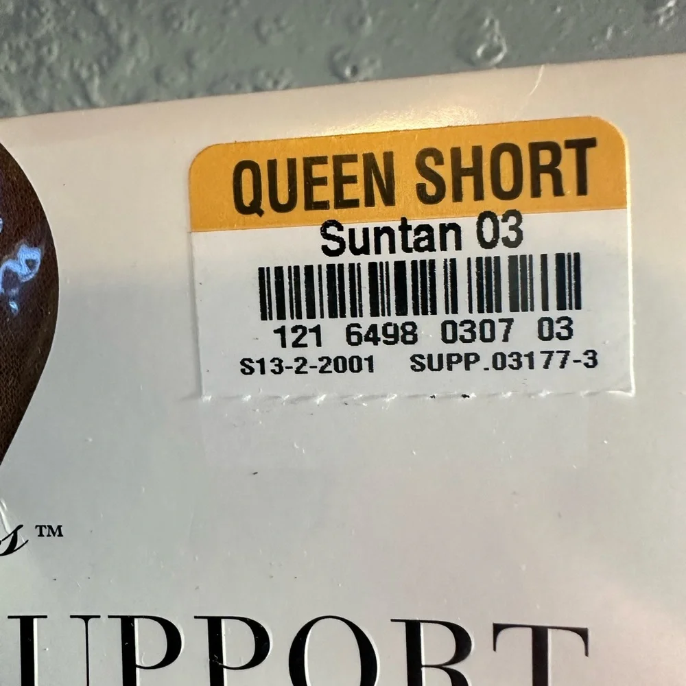 JCPenney Sheer Caress sheerest support pantyhose size queen short suntan